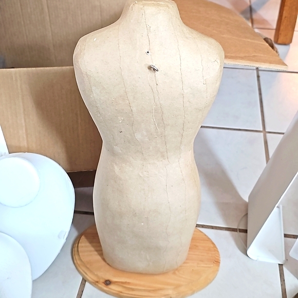 Jewelry Display Lot - Picture 4 of 7